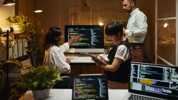 Web Development Agency Milan Hero-2